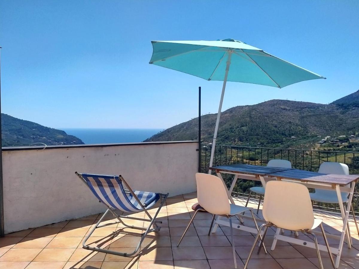 Trilocale In Dimora Tipica Apartment Montale  Luaran gambar